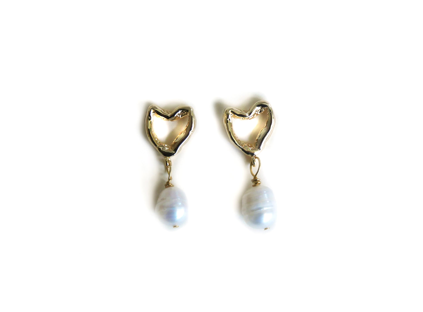 14K Gold heart earrings with white pearl 